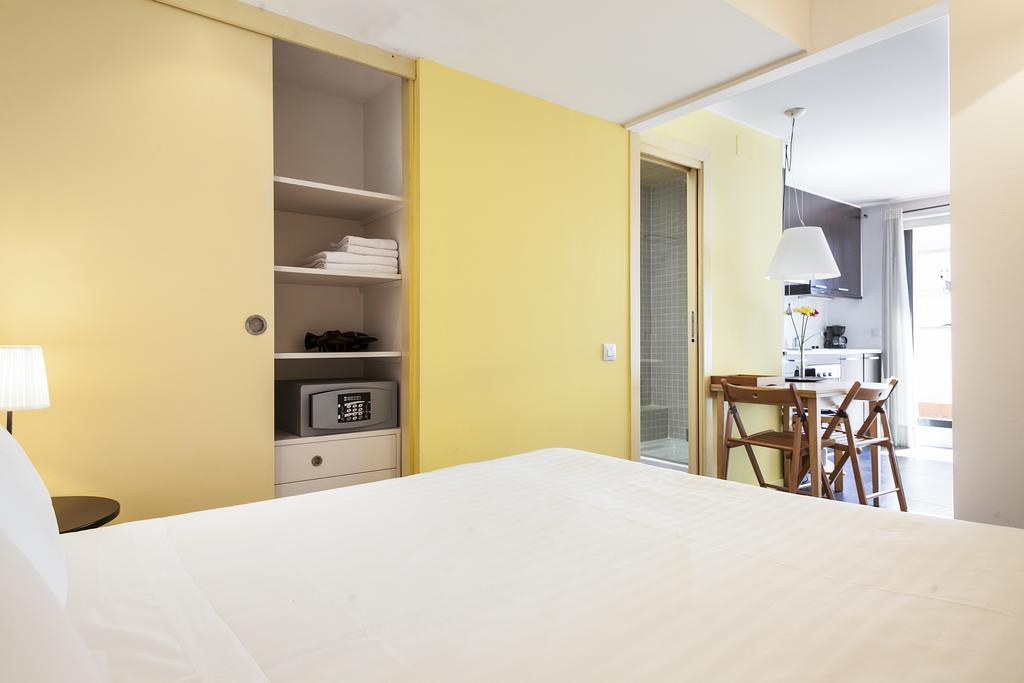 Inside Barcelona Apartments Esparteria Luaran gambar