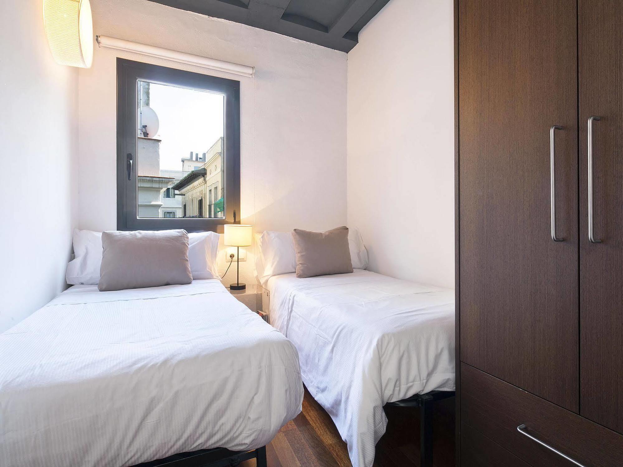 Inside Barcelona Apartments Esparteria Luaran gambar