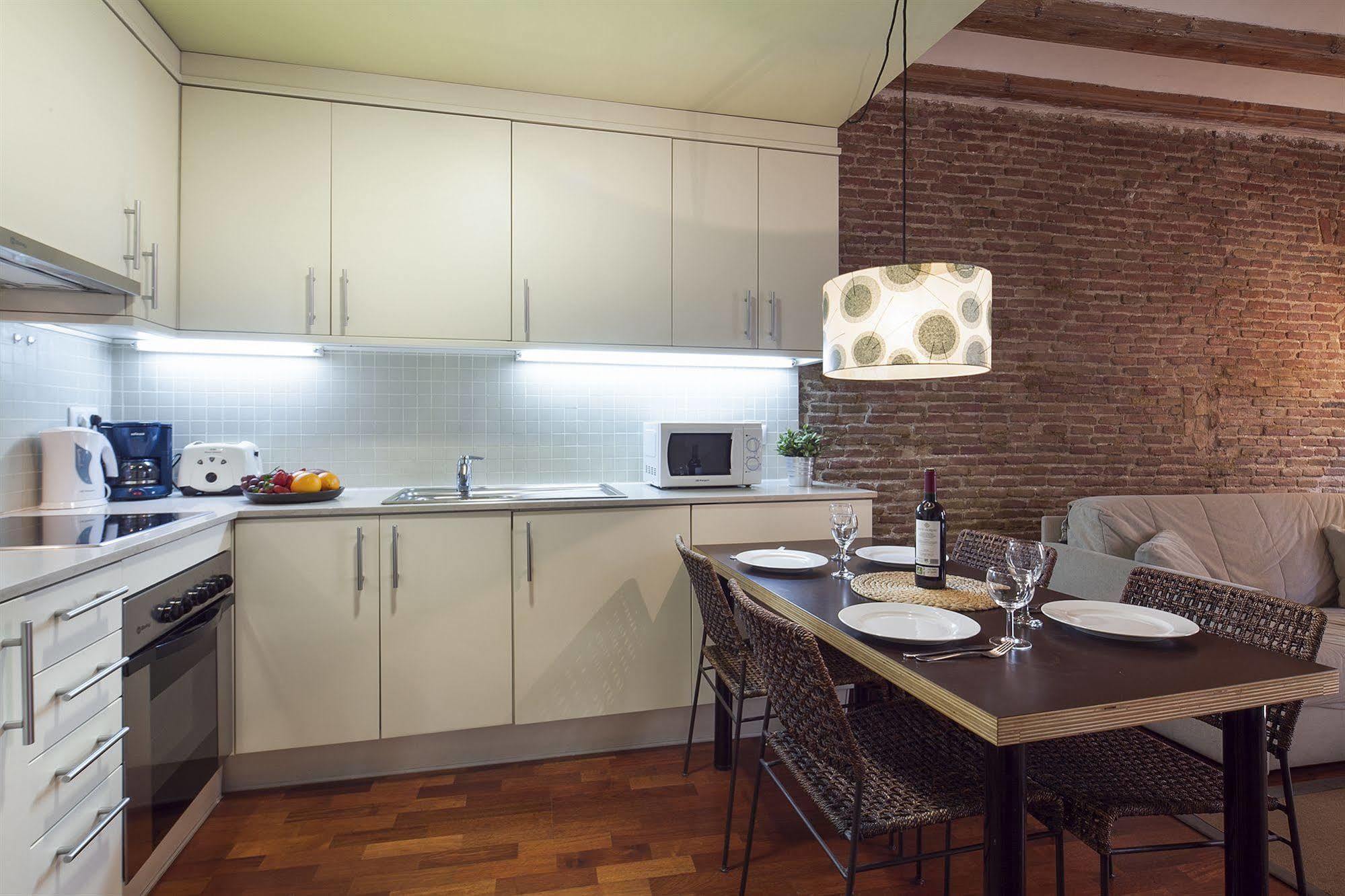 Inside Barcelona Apartments Esparteria Luaran gambar